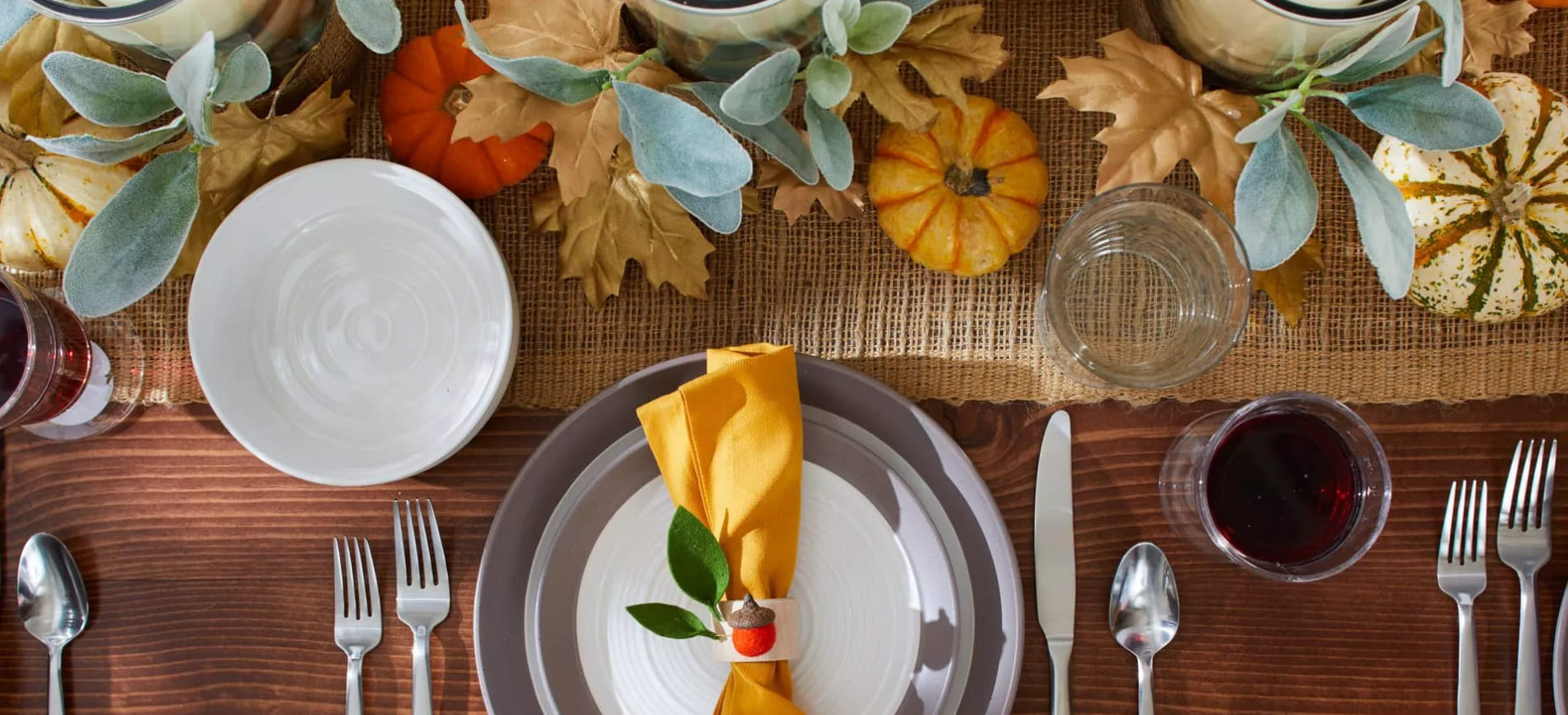 Miten kattaa pöytä oikein kiitospäivän päivällistä varten?
