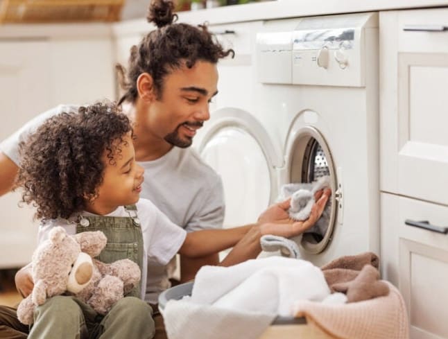 14 Asiaa, joita et tiennyt voivasi puhdistaa pesukoneessa